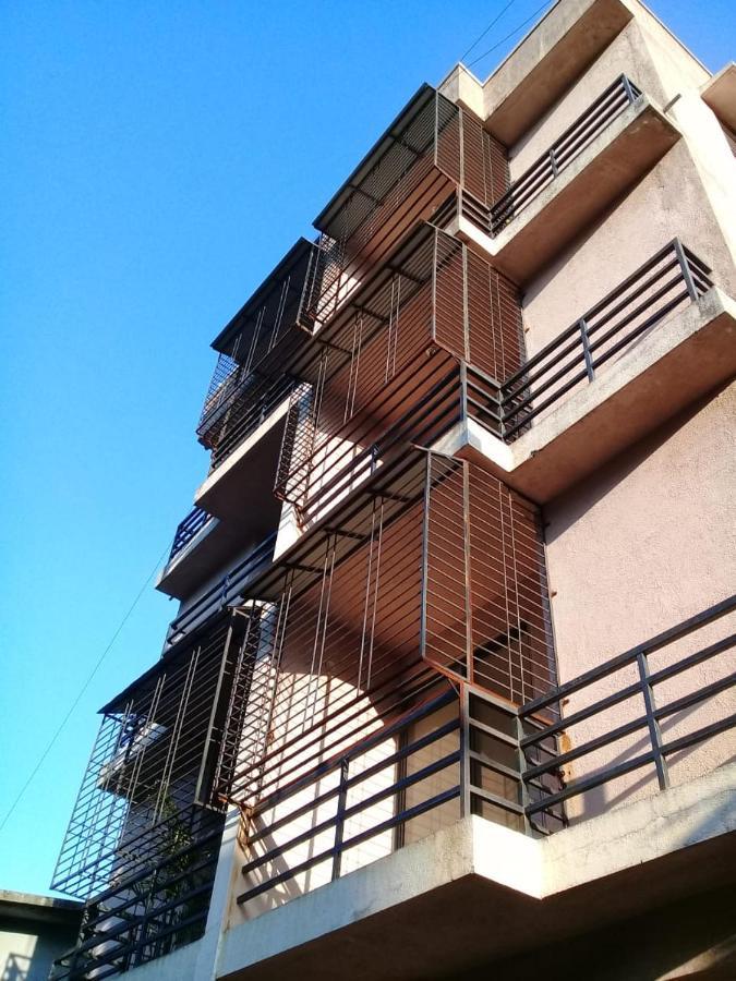 Belle-Vue Holiday Homes - 1Bhk Apartments 潘奇加尼 外观 照片