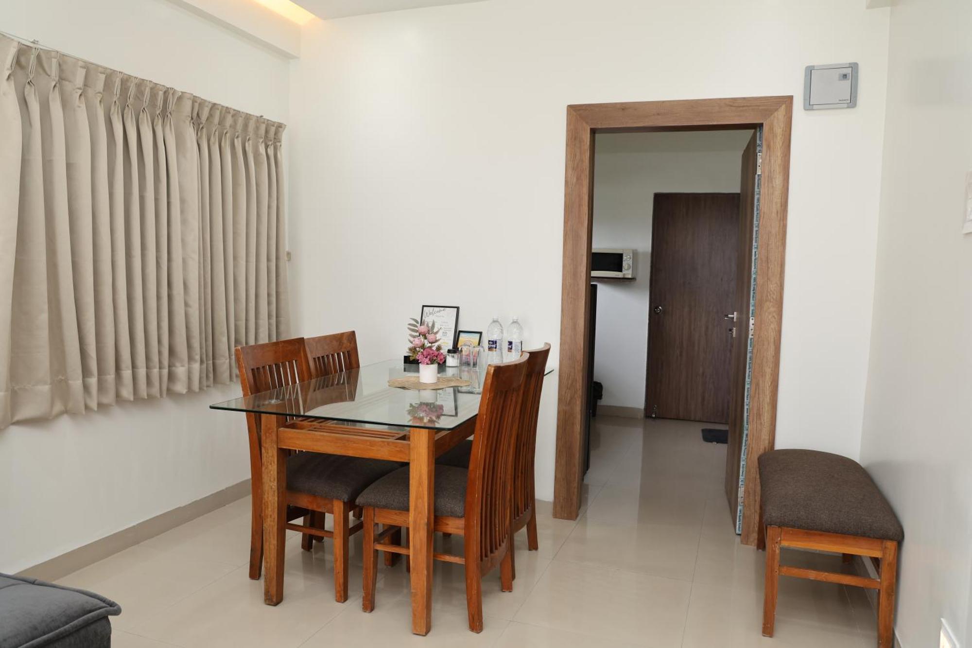 Belle-Vue Holiday Homes - 1Bhk Apartments 潘奇加尼 外观 照片