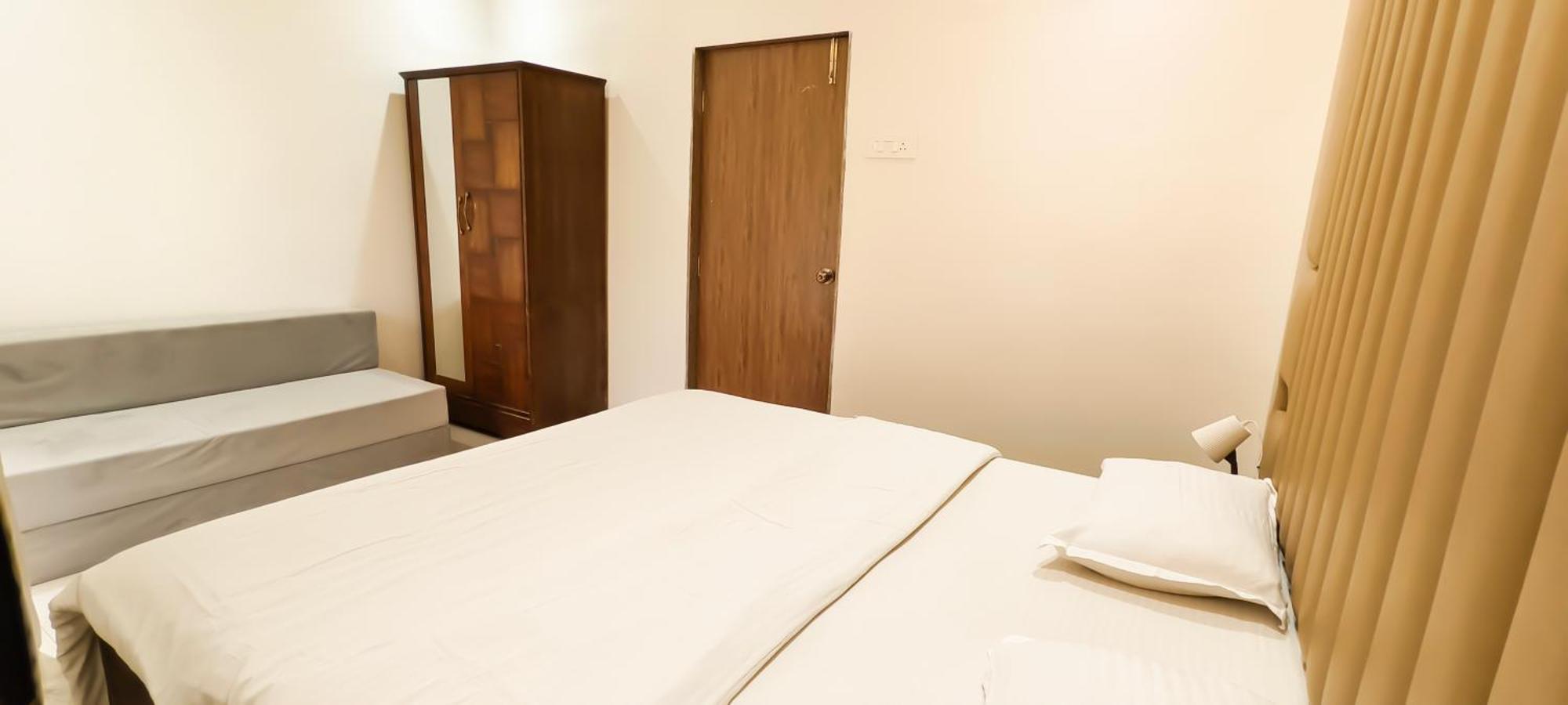 Belle-Vue Holiday Homes - 1Bhk Apartments 潘奇加尼 外观 照片