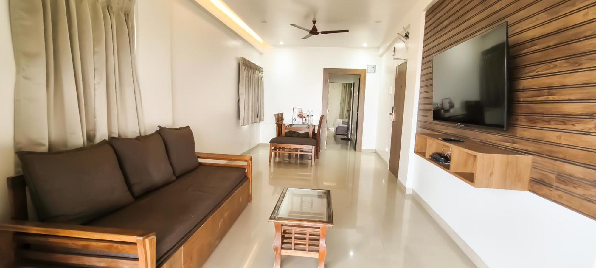 Belle-Vue Holiday Homes - 1Bhk Apartments 潘奇加尼 外观 照片