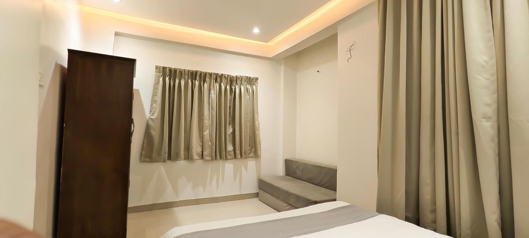 Belle-Vue Holiday Homes - 1Bhk Apartments 潘奇加尼 外观 照片