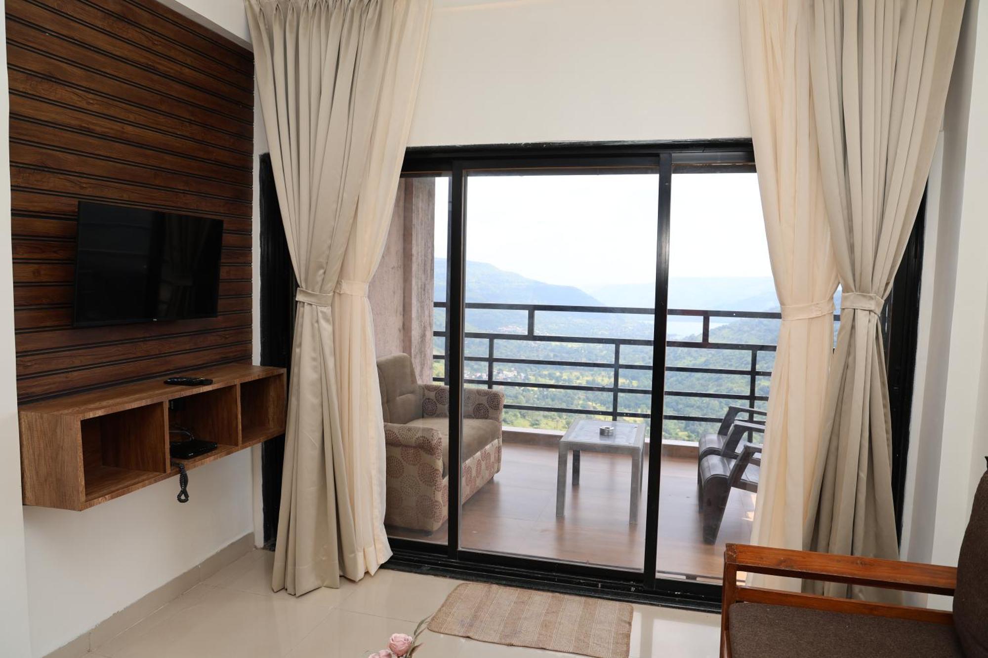 Belle-Vue Holiday Homes - 1Bhk Apartments 潘奇加尼 外观 照片