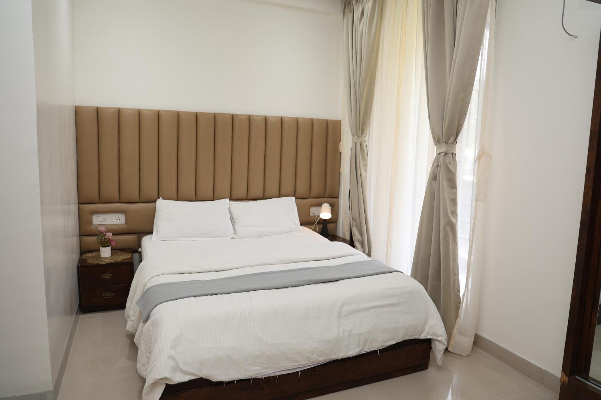 Belle-Vue Holiday Homes - 1Bhk Apartments 潘奇加尼 外观 照片